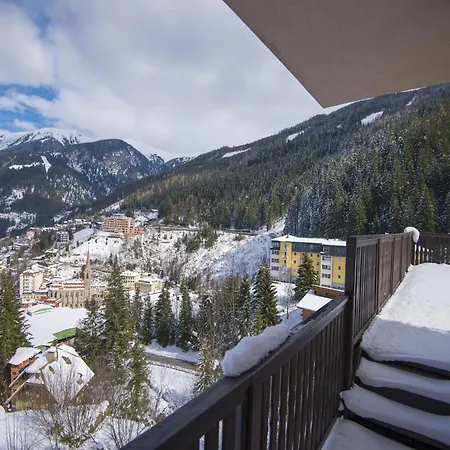 Apartment In Near Slopes